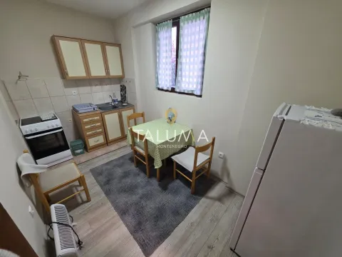 Izdavanje, dvosoban stan, 63m², Dalmatinska ulica, Podgorica - image 3