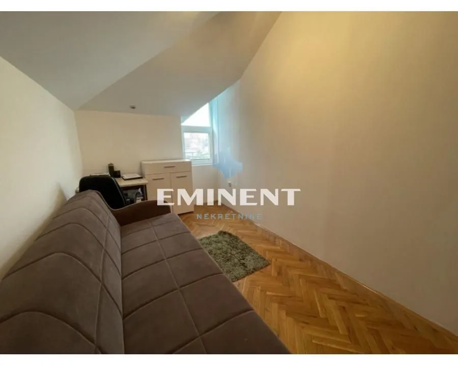 Sale, three bedroom apartment, 64m², Autokomanda, Voždovac Sve Podlokacije