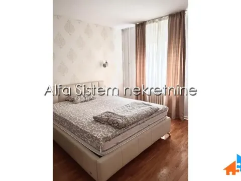 Izdavanje, četvorosoban stan, 105m², Vračar Hram, Vračar Sve Podlokacije - image 13