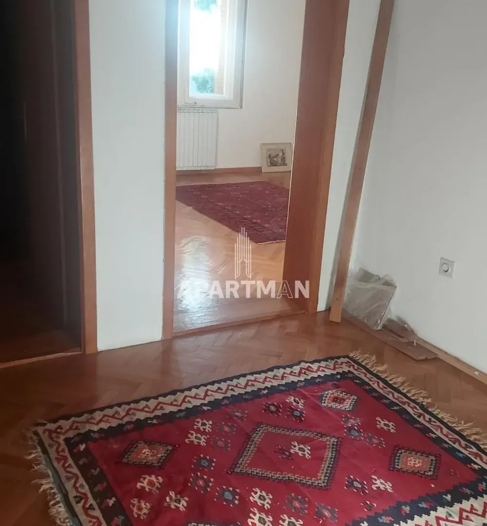 Prodaja, kuća, 320m², Sremčica, Beograd