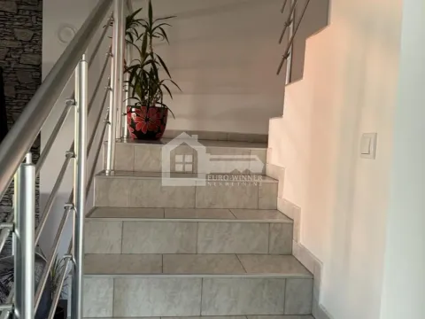 Prodaja, kuća, 191m², Ašanja, Pećinci - image 15