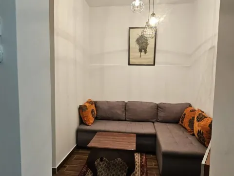 Rent, two bedroom apartment, 59m², Čubura, Beograd - image 5