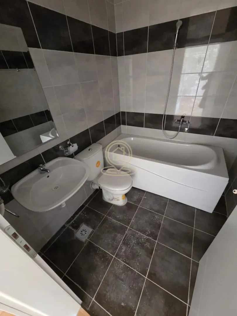 Sale, two bedroom apartment, 59m², Medijana, Niš