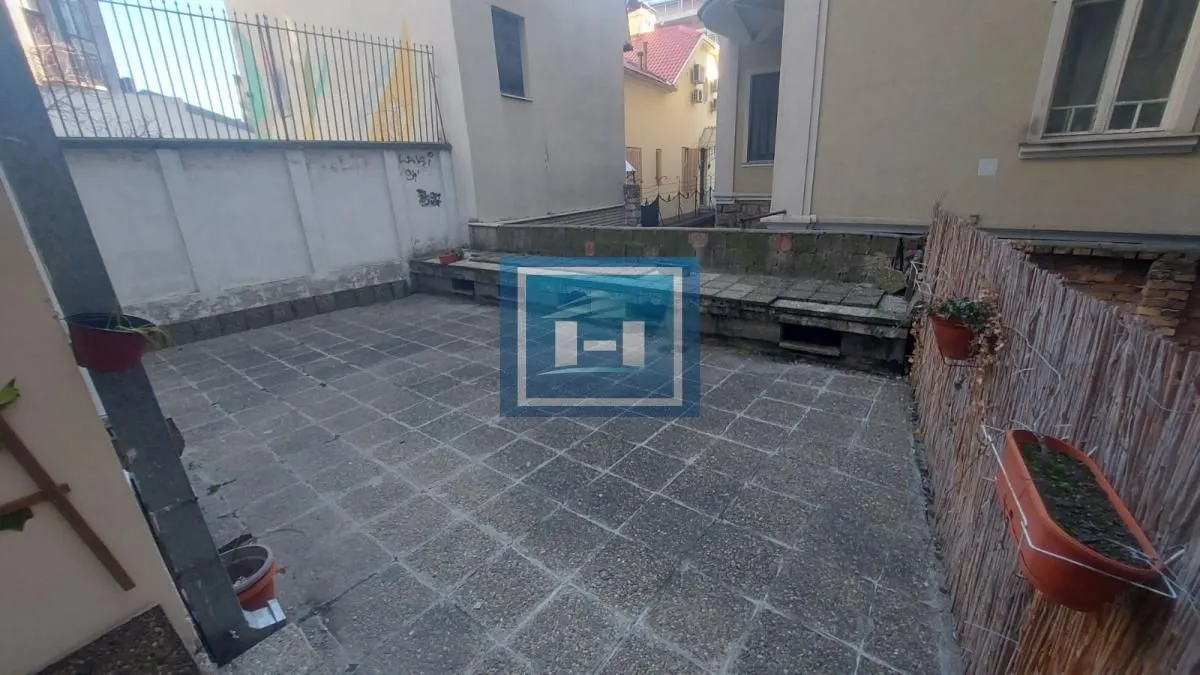 Sale, office space, 66m², Čubura, Beograd