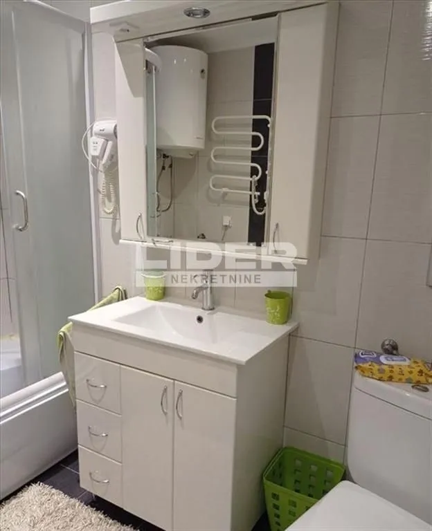 Sale, three bedroom apartment, 133m², Uciteljsko Naselje, Zvezdara Sve Podlokacije