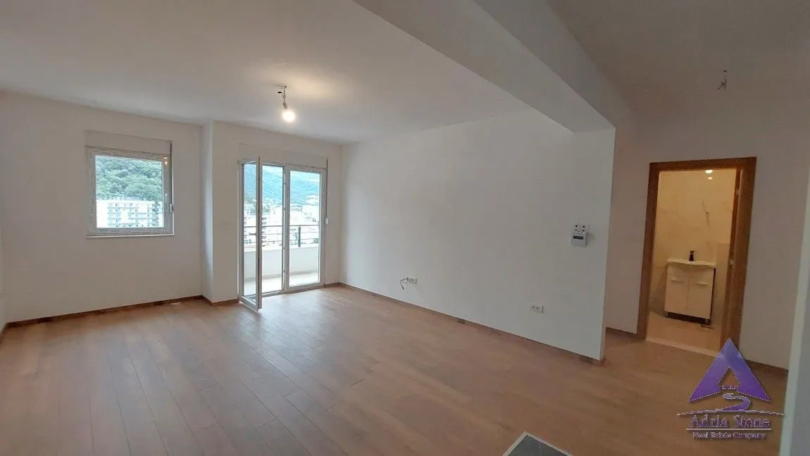 Prodaja, jednosoban stan, 45m², Budva, Crna Gora