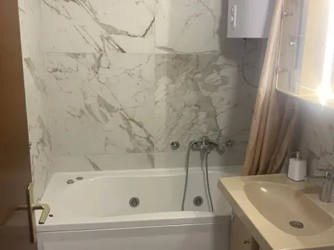 Rent, four bedroom apartment, 100m², Savski Venac, Beograd - image 6