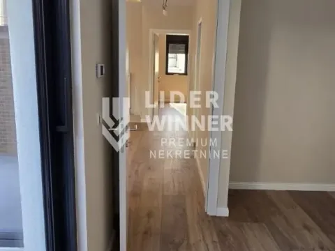 Sale, three bedroom apartment, 67m², Kluz, Zvezdara Sve Podlokacije - image 5