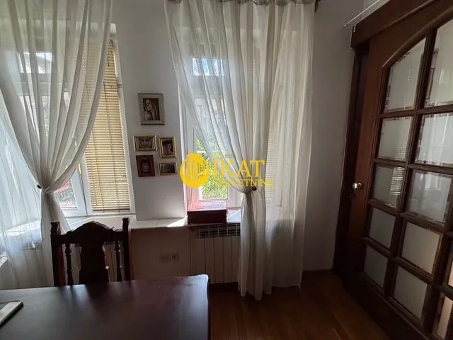 Prodaja, stan, 108m², Stari Grad, Beograd