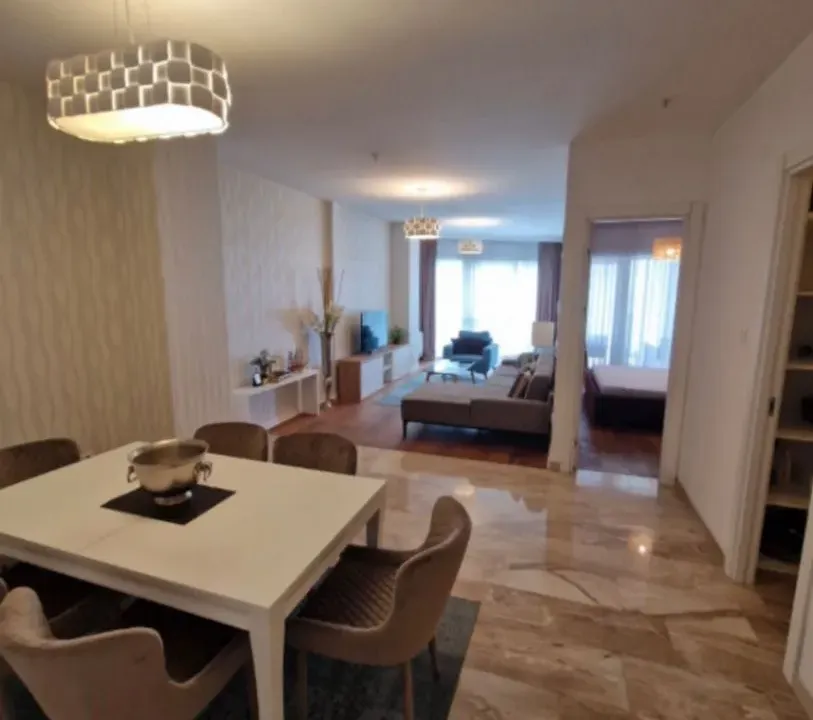 Rent, one bedroom apartment, 77m², Tree cane, Budva