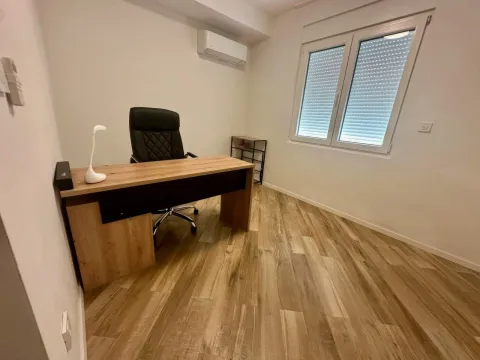 Rent, two bedroom apartment, 70m², Mažina, Tivat - image 10