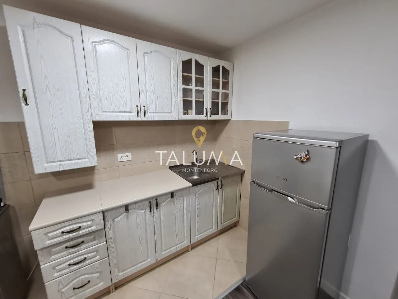 Rent, studio apartment, 20m², Tološi, Podgorica