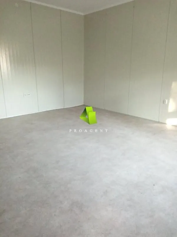 Rent, office space, 240m², Medijana, Niš