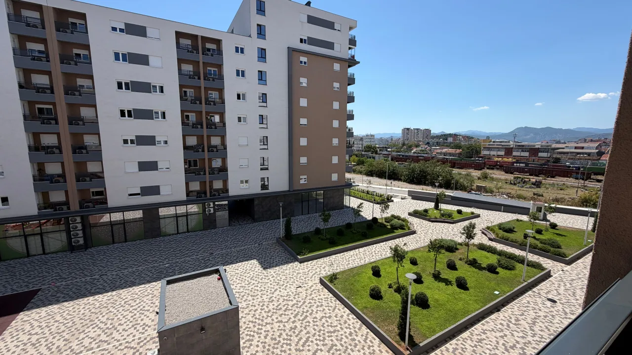 Sale, two bedroom apartment, 80m², Stari Aerodrom, Podgorica