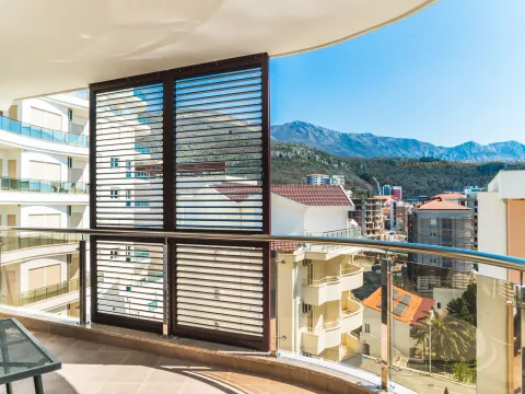 Sale, one bedroom apartment, 72m², Bečići, Budva - image 11