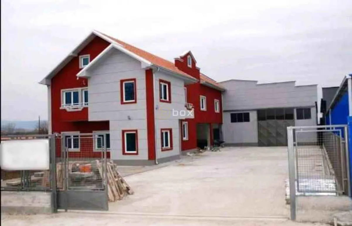 Izdavanje, poslovni prostor, 1120m², Palilula, Niš