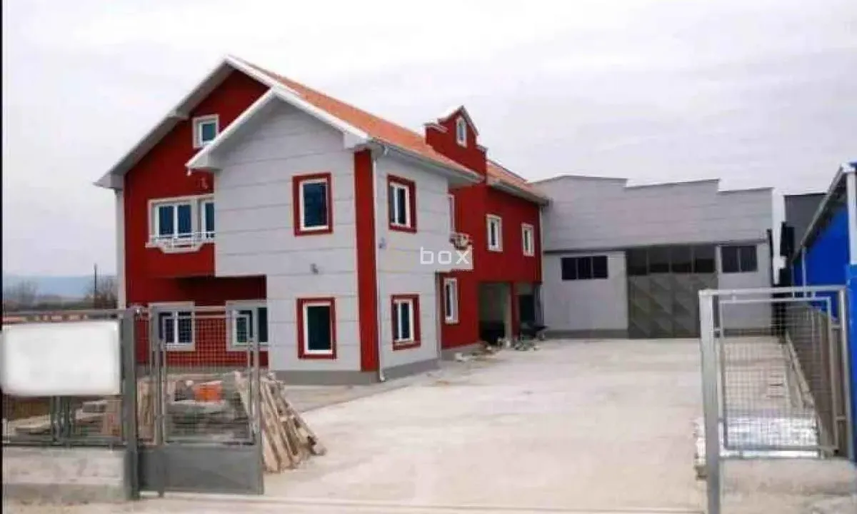 Izdavanje, poslovni prostor, 1120m², Palilula, Niš