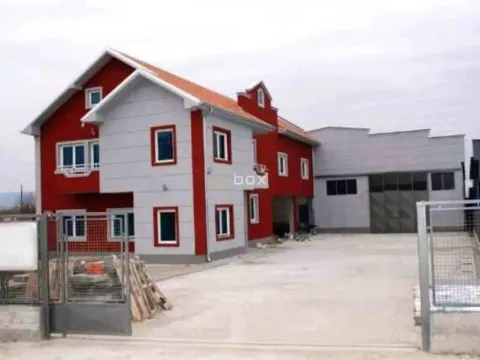 Rent, office space, 1120m², Palilula, Niš