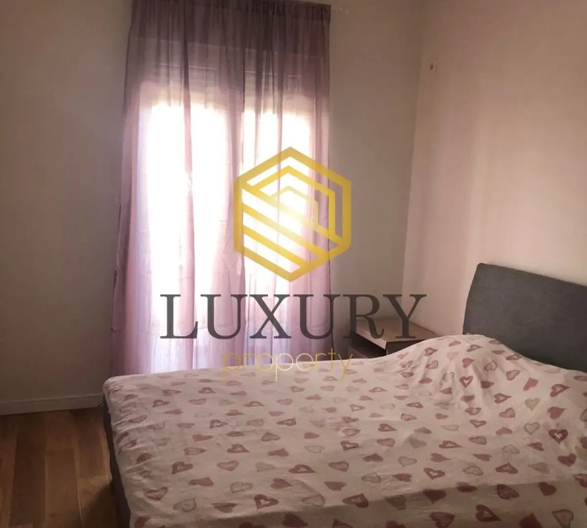 Prodaja, jednosoban stan, 49m², Central Point, Podgorica