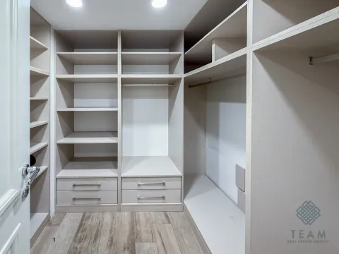 Izdavanje, trosoban stan, 147m², Gorica C, Podgorica - image 14