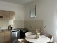 Izdavanje, dvosoban stan, 77m², Stari Aerodrom, Podgorica - image 2