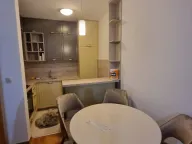 Izdavanje, jednosoban stan, 46m², Blok 6, Podgorica - image 2