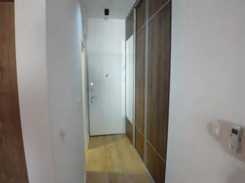 Izdavanje, garsonjera, 34m², Centar, Bar - image 12