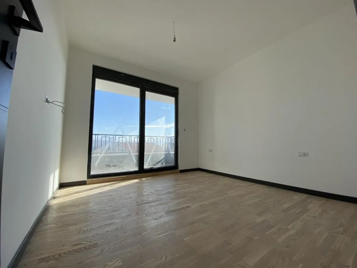 Prodaja, dvosoban stan, 68m², Podgorica, Crna Gora