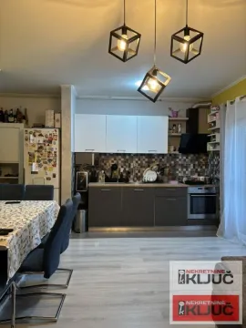 Prodaja, dvosoban stan, 54m², Lipov gaj, Novi Sad Sve Podlokacije - image 9