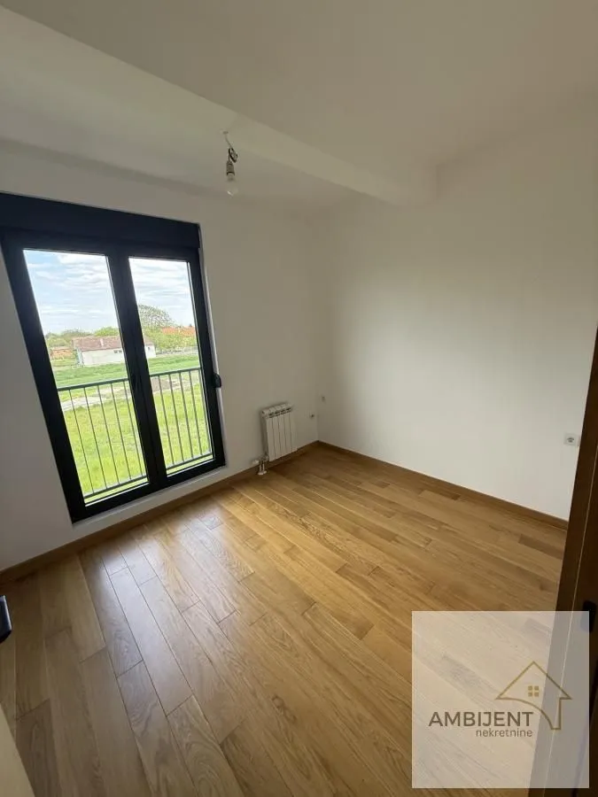 Prodaja, dvosoban stan, 51m², Surčin, Beograd