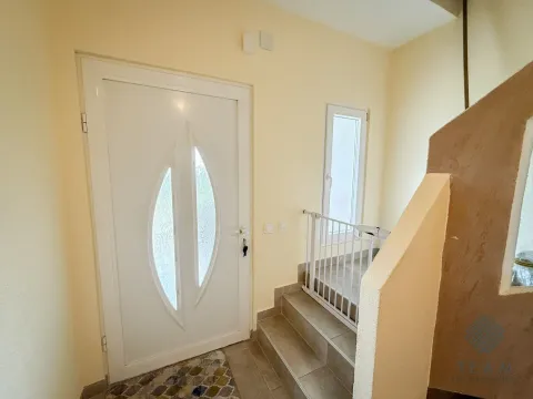 Sale, house, 296m², Donja Gorica, Podgorica - image 9