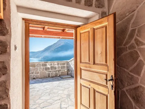 Sale, two bedroom apartment, 87m², Perast, Kotor - image 16