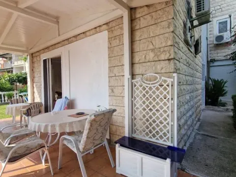 Sale, two bedroom apartment, 86m², Petrovac, Budva - image 10