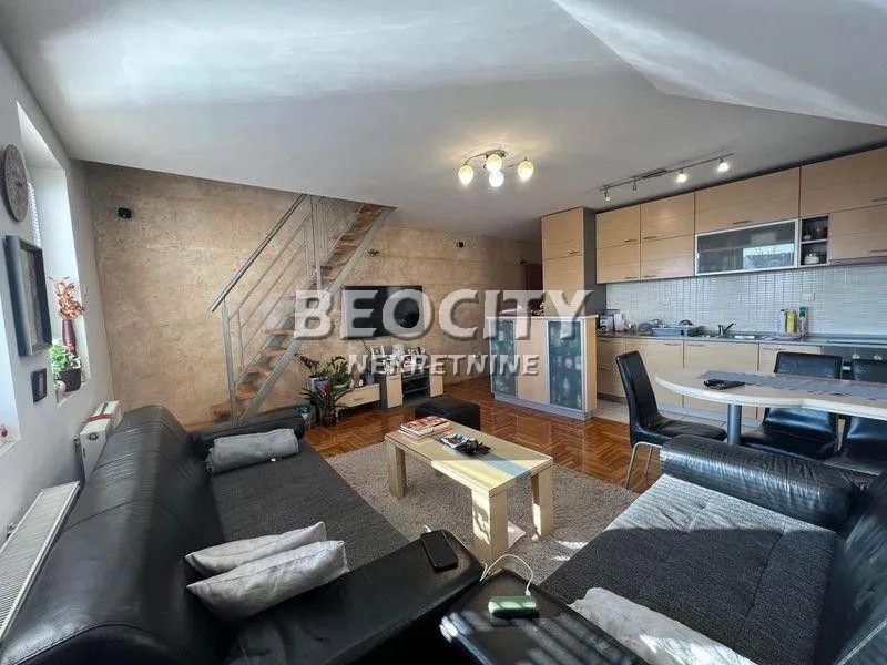 Sale, apartment, 71m², Socijalno, Novi Sad Sve Podlokacije