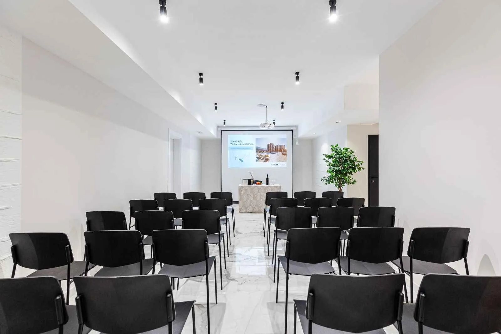 Prodaja, dvosoban stan, 54m², Bečići, Budva