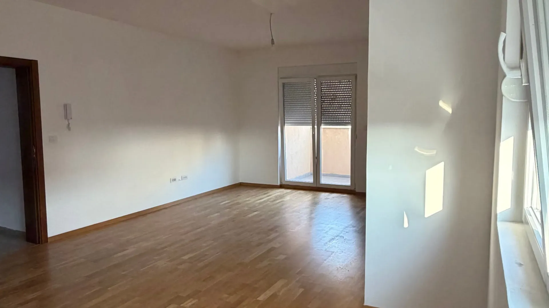 Prodaja, dvosoban stan, 73m², Tuški Put, Podgorica