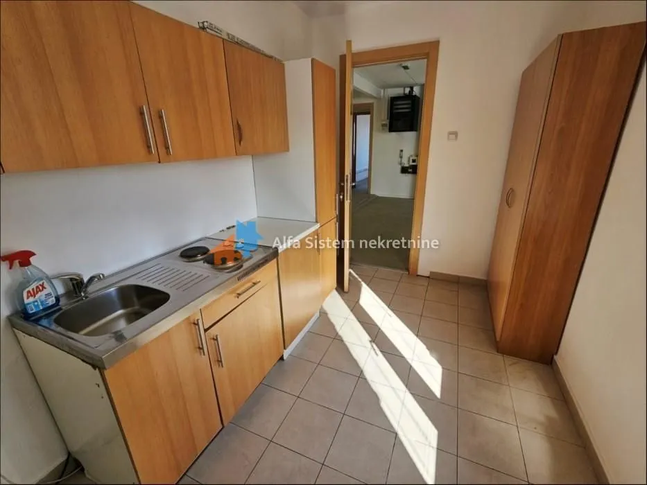 Rent, office space, 300m², Stari Grad, Beograd