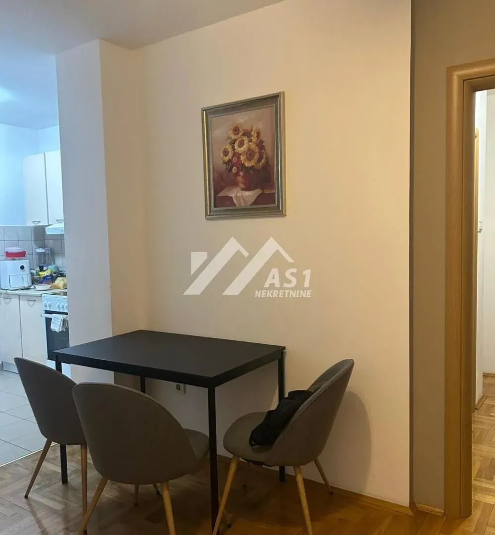 Izdavanje, trosoban stan, 60m², Bulevar Evrope, Novi Sad Sve Podlokacije