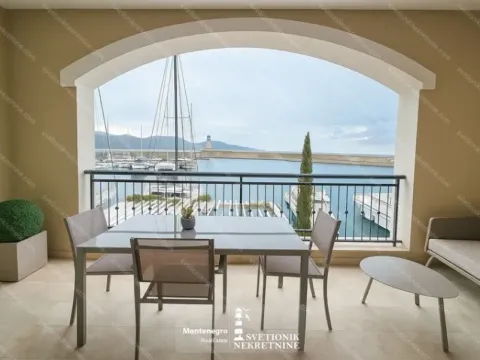 Prodaja, garsonjera, 46m2, Luštica, Herceg Novi