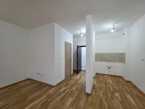 Prodaja, garsonjera, 31m², Bečići, Budva - image 17
