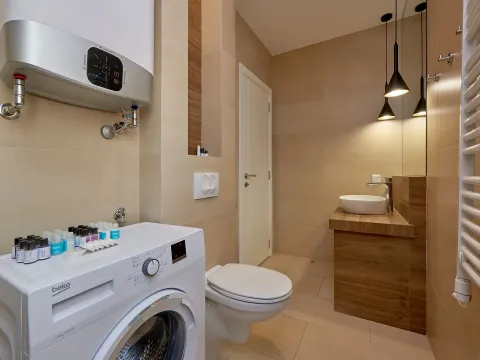 Stan-na-dan, trosoban stan, 79m², Bečići, Budva - image 3