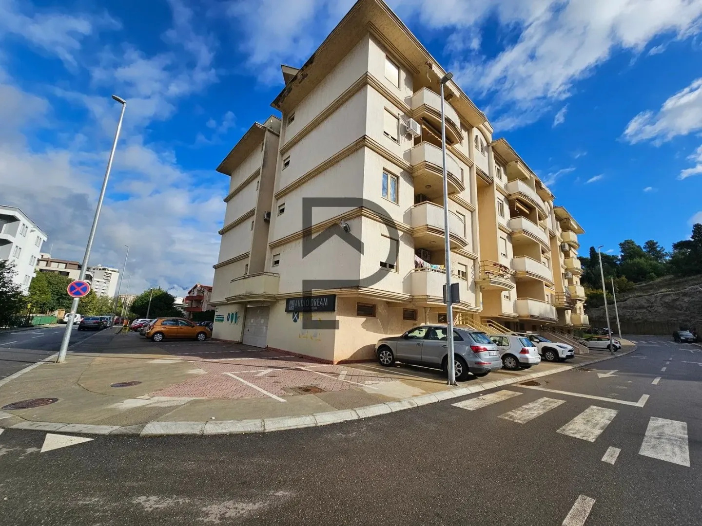 Rent, two bedroom apartment, 66m², Vezirov Most, Podgorica