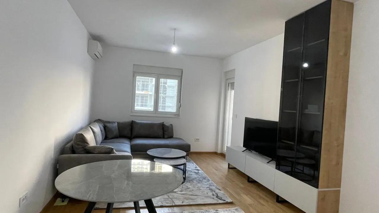 Rent, one bedroom apartment, 48m², Stari Aerodrom, Podgorica