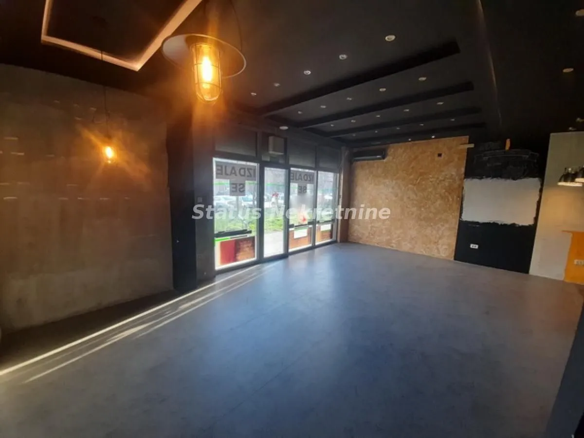 Rent, office space, 51m², Bulevar Oslobodjenja, Novi Sad Sve Podlokacije