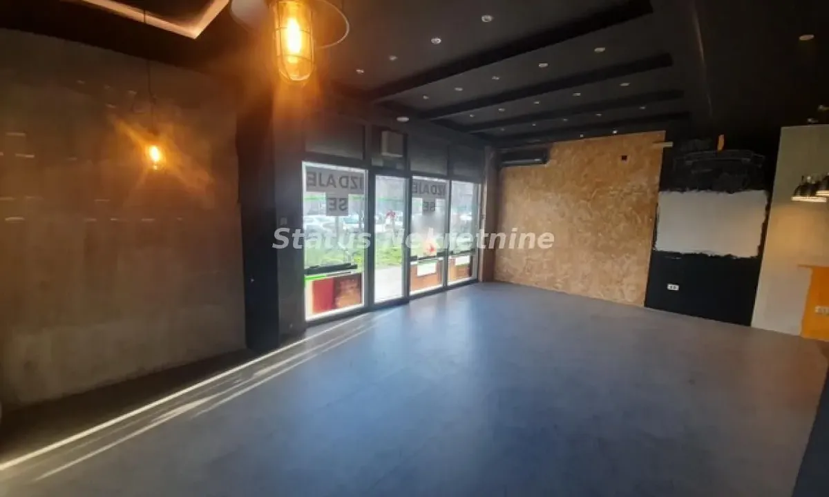 Rent, office space, 51m², Bulevar Oslobodjenja, Novi Sad Sve Podlokacije