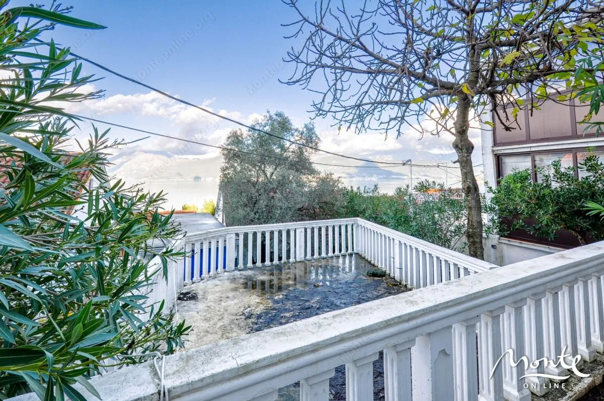 Prodaja, kuća, 168m², Krašići, Tivat