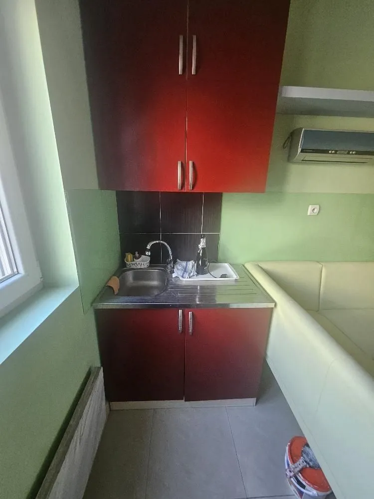 Izdavanje, poslovni prostor, 82m², Stari Grad, Beograd