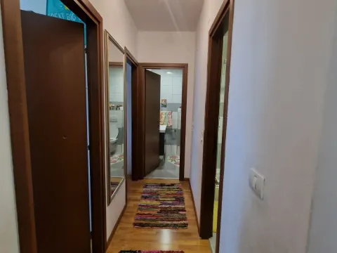 Prodaja, dvosoban stan, 75m², City Kvart, Podgorica - image 6