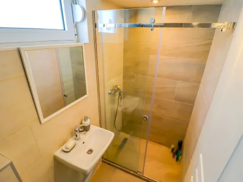 Prodaja, trosoban stan, 105m², Makedonsko naselje, Bar - image 13