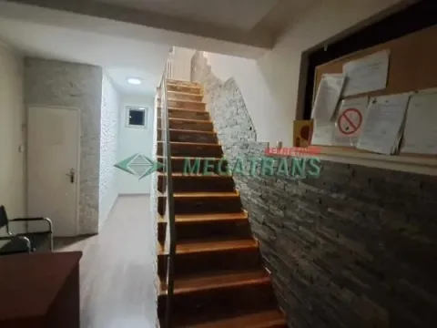 Izdavanje, poslovni prostor, 100m², Banatić, Novi Sad Sve Podlokacije - image 14